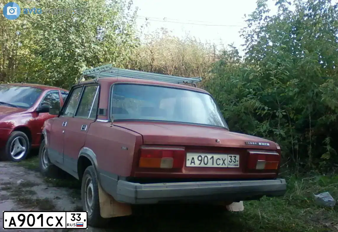 Фото автомобиля LADA LARGUS, 2013 — госномер В239РМ33. Цвет: Серебристый