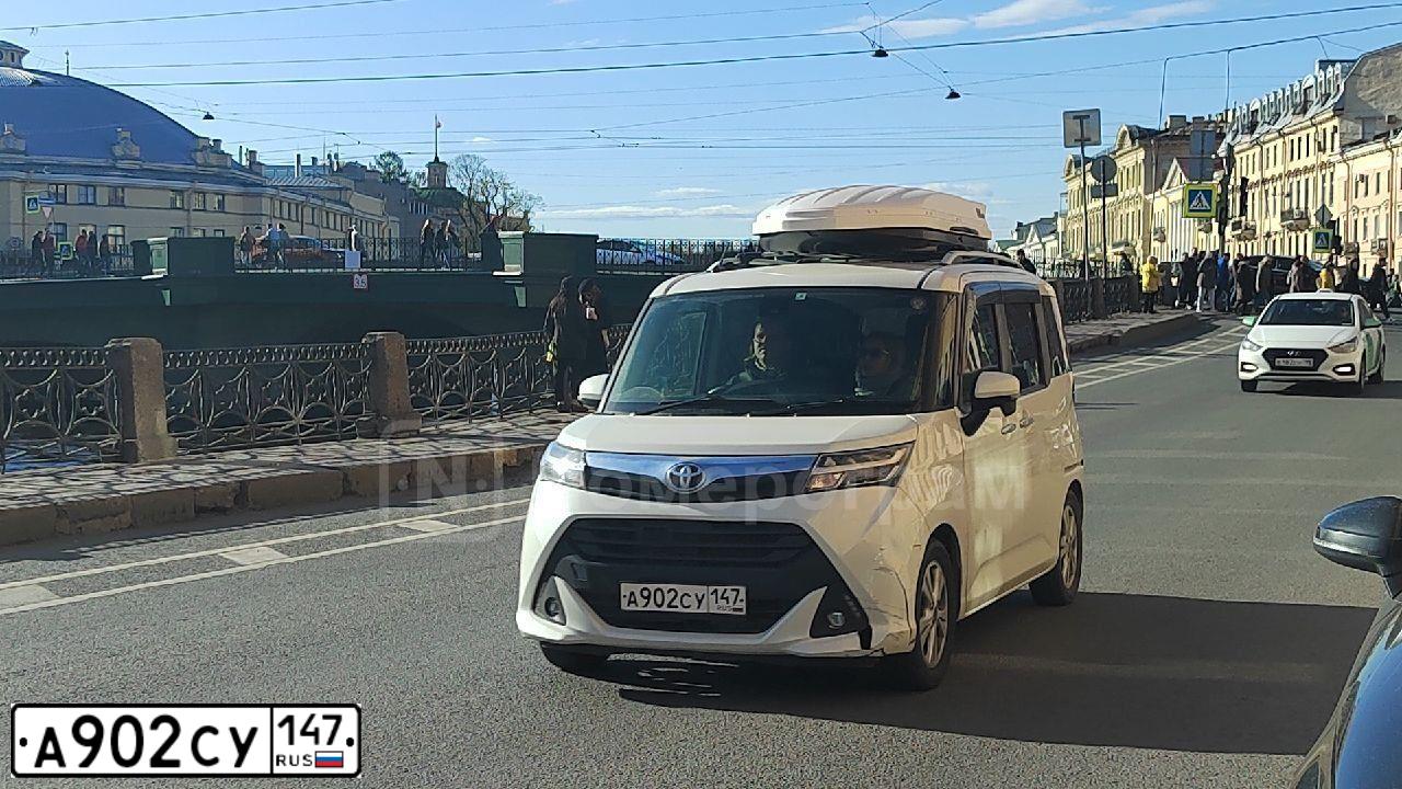 Фото автомобиля TOYOTA TANK TOYOTA TANK, 2017 — госномер А902СУ147. Цвет: Белый