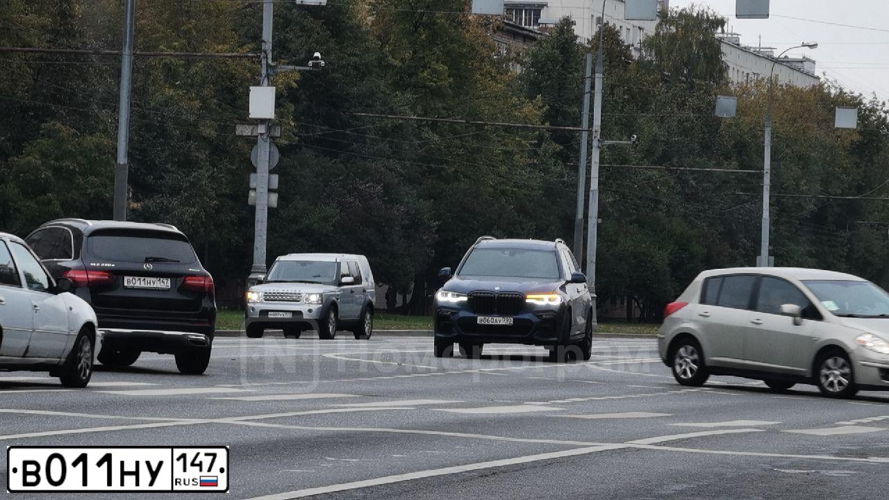 Фото автомобиля MERCEDES GLC-KLASSE, 2016 — госномер М417КК977. Цвет: ЧЕРНЫЙ