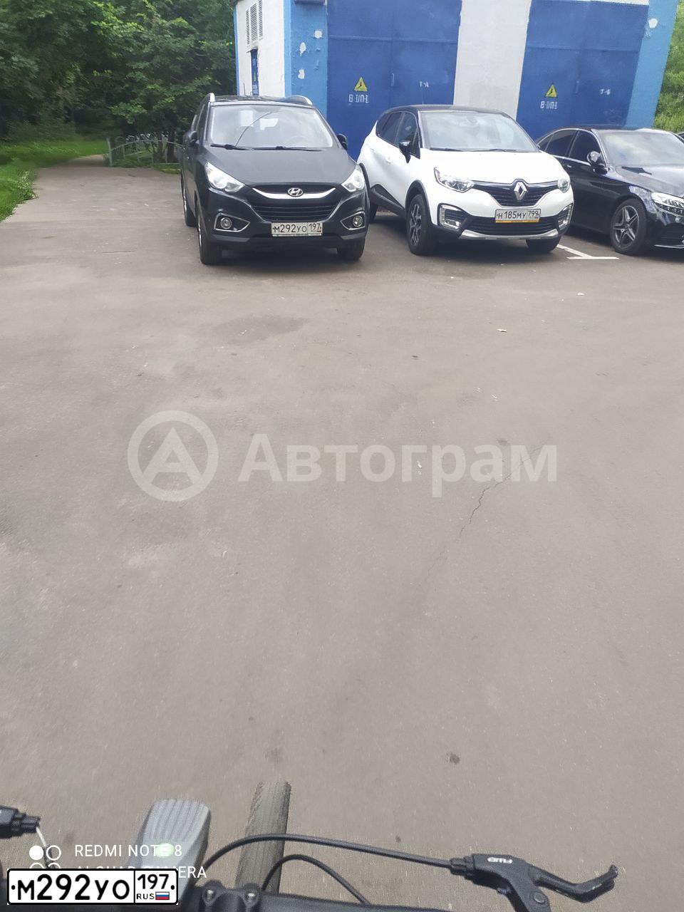 Фото автомобиля HYUNDAI IX35, 2012 — госномер М292УО197. Цвет: ЧЕРНЫЙ