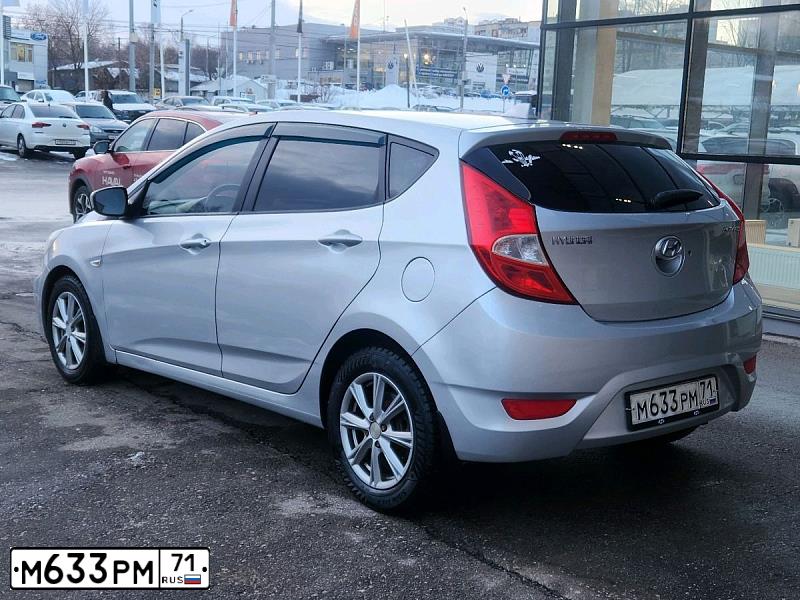 Фото автомобиля HYUNDAI SOLARIS, 2012 — госномер М707ХХ82. Цвет: Серебристый