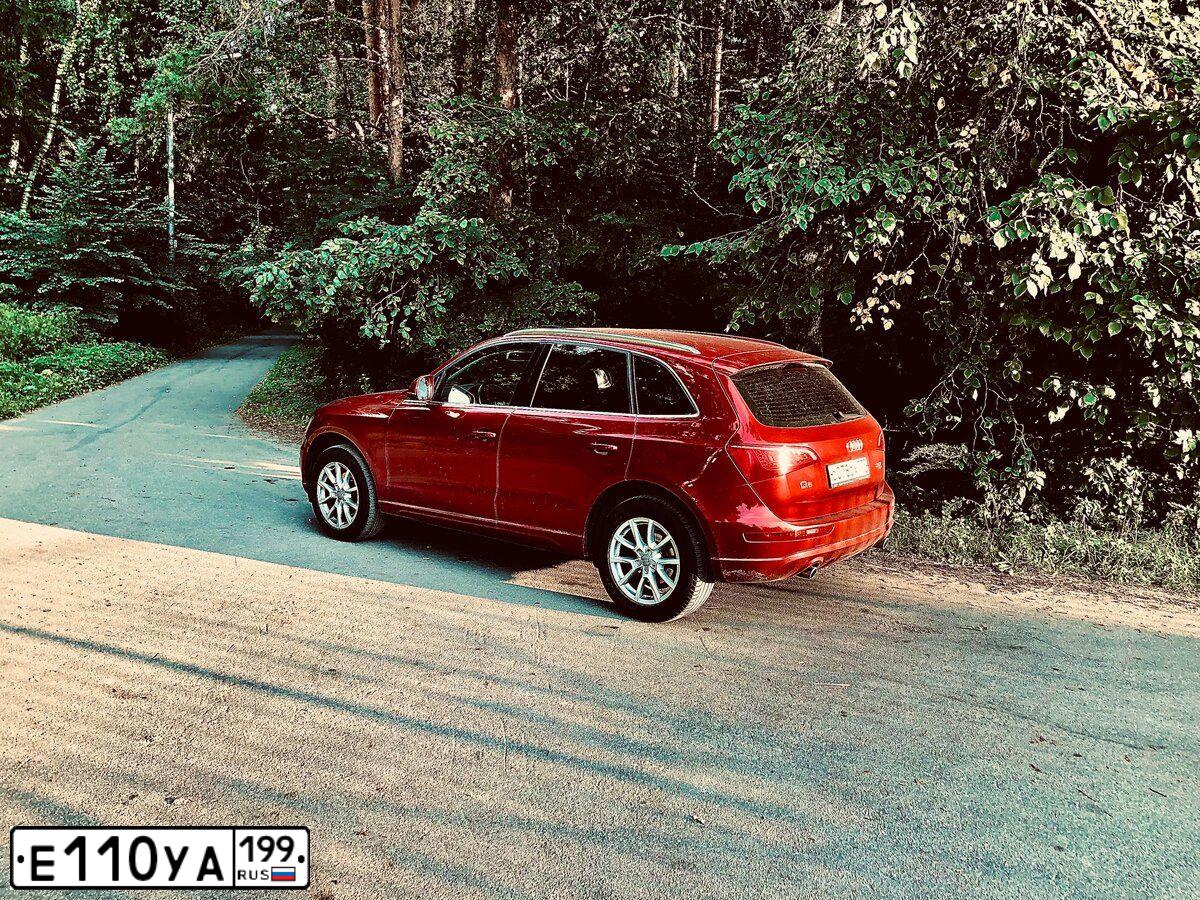 Фото автомобиля AUDI Q5, 2009 — госномер А298ТМ156. Цвет: ВИШНЕВЫЙ