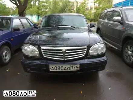 Фото автомобиля GAZ 3110 WOLGA, 2007 — госномер А080АО174. Цвет: СЕРЫЙ