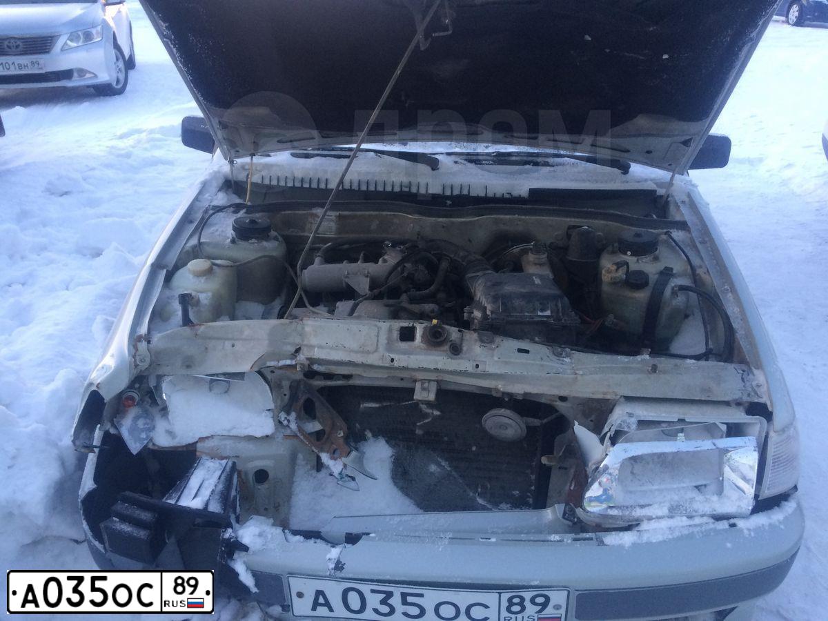 Фото автомобиля LADA 2114 SAMARA, 2005 — госномер Е033СЕ89. Цвет: БЕЛЫЙ
