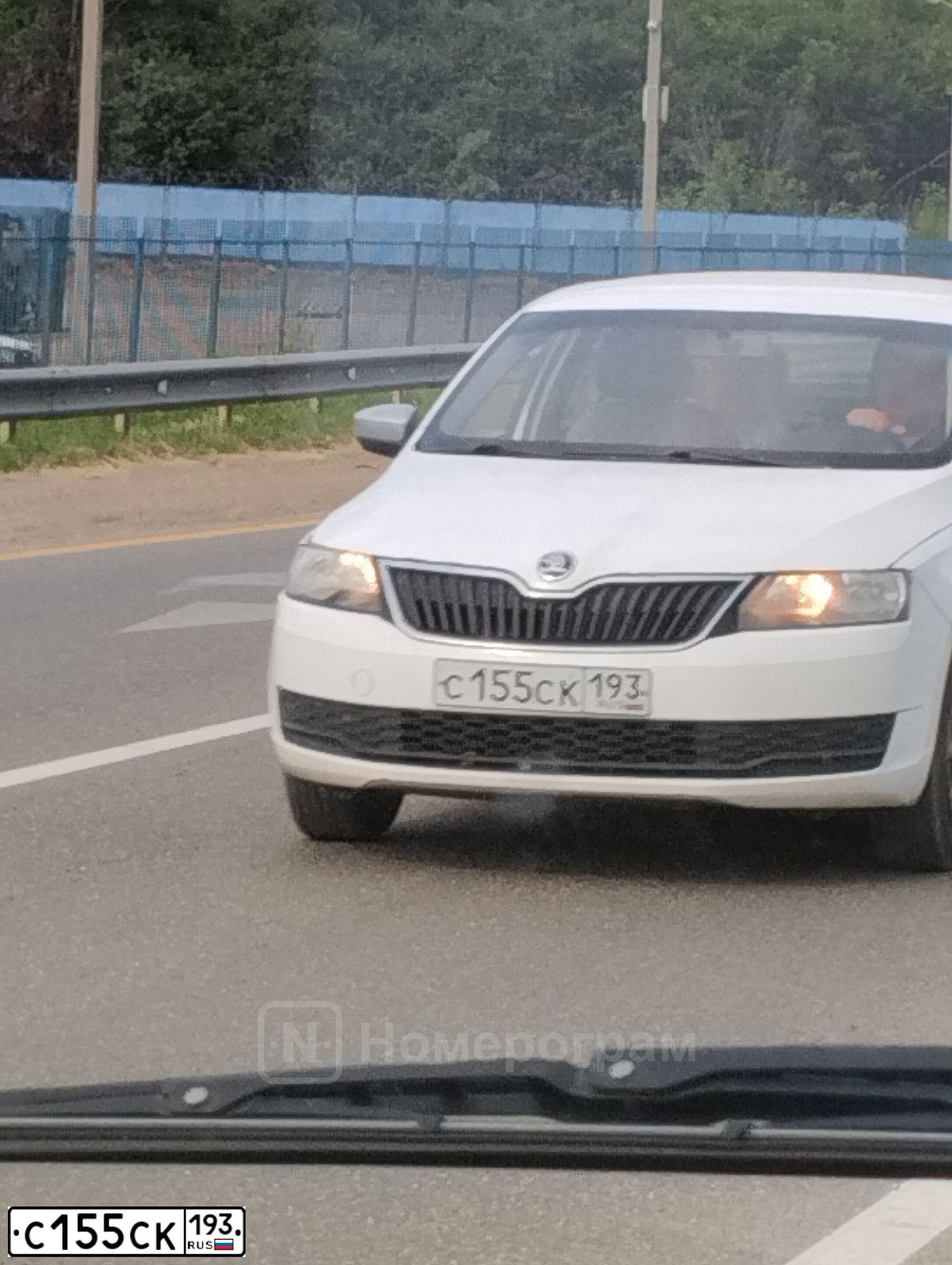 Фото автомобиля SKODA RAPID, 2019 — госномер С155СК193. Цвет: БЕЛЫЙ
