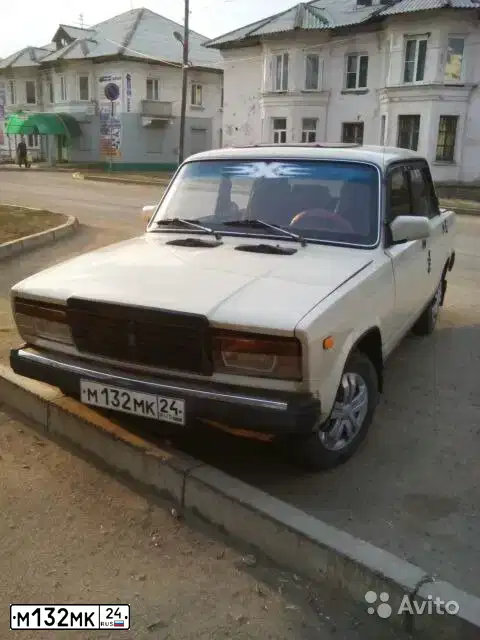 Фото автомобиля LADA 2105, 1991 — госномер К229НМ124. Цвет: БЕЖЕВЫЙ