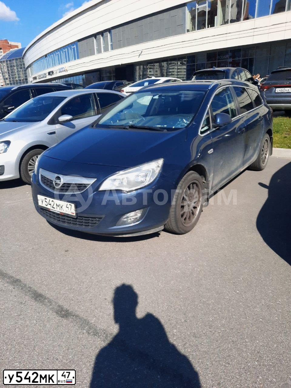 Фото автомобиля OPEL ASTRA, 2011 — госномер У542МК47. Цвет: СИНИЙ