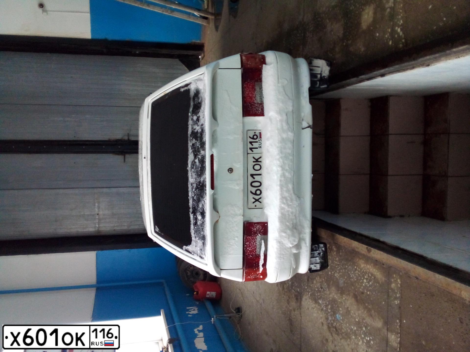 Фото автомобиля LADA 211440, 2010 — госномер С677НМ45. Цвет: Белый