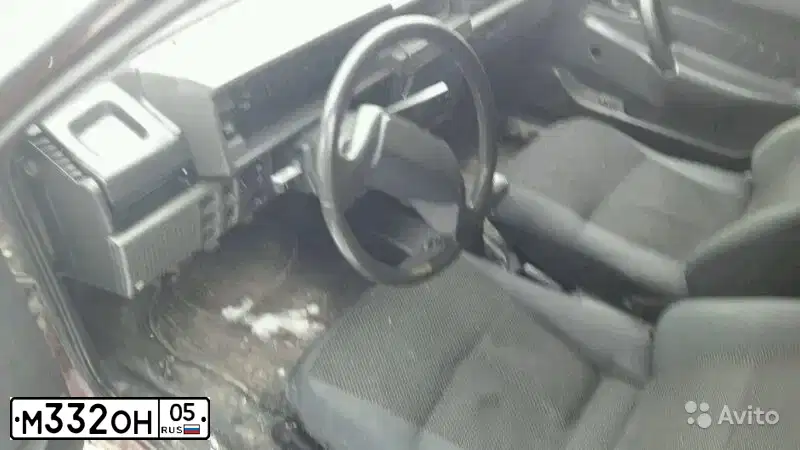 Фото автомобиля LADA 2109, 2002 — госномер У032КЕ05. Цвет: СЕРЕБРИСТО-КРАСНЫЙ