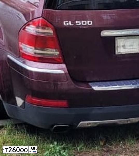 Фото автомобиля MERCEDES GL-KLASSE, 2006 — госномер О675МР77. Цвет: ВИШНЕВЫЙ