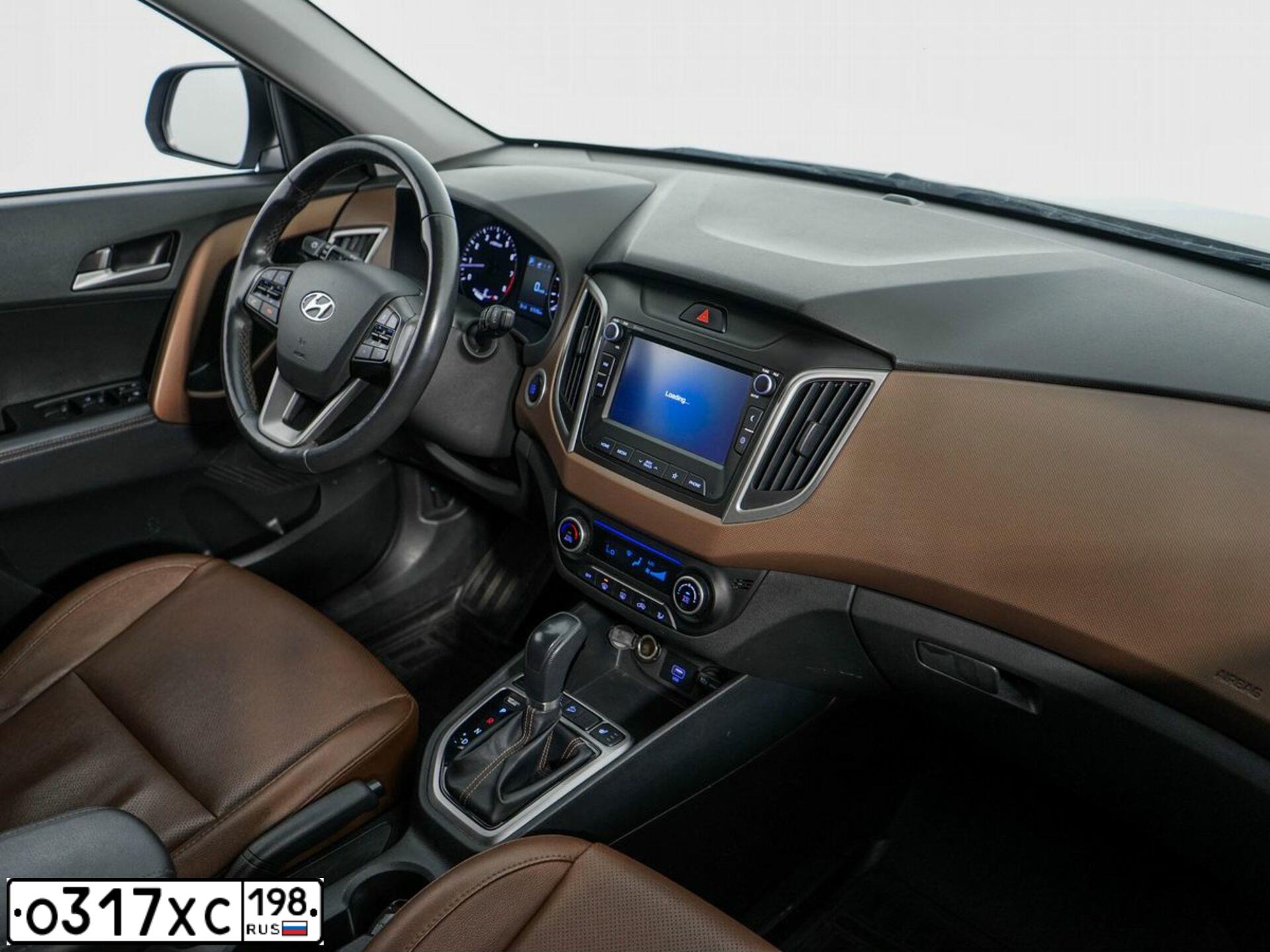 Фото автомобиля HYUNDAI CRETA, 2019 — госномер Н538РЕ198. Цвет: СЕРЫЙ