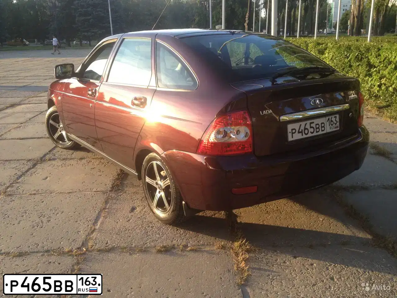 Фото автомобиля LADA 2172 PRIORA, 2011 — госномер Р465ВВ163. Цвет: ТЕМНО-ВИШНЕВЫЙ