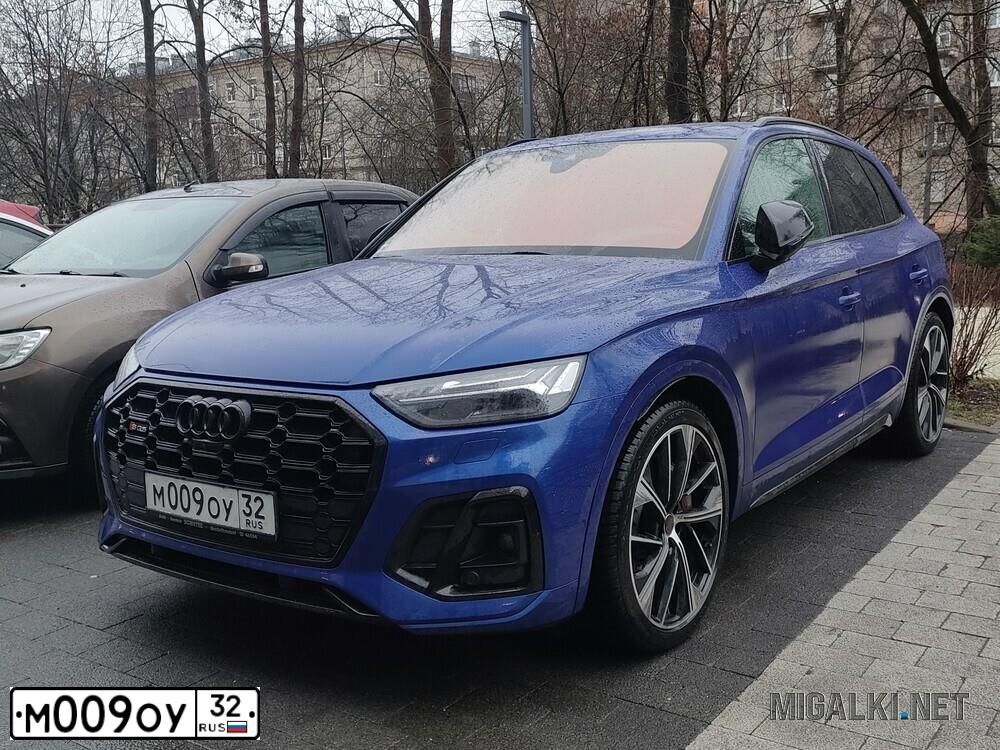 Фото автомобиля PORSCHE CAYENNE, 2014 — госномер Т490ТК198