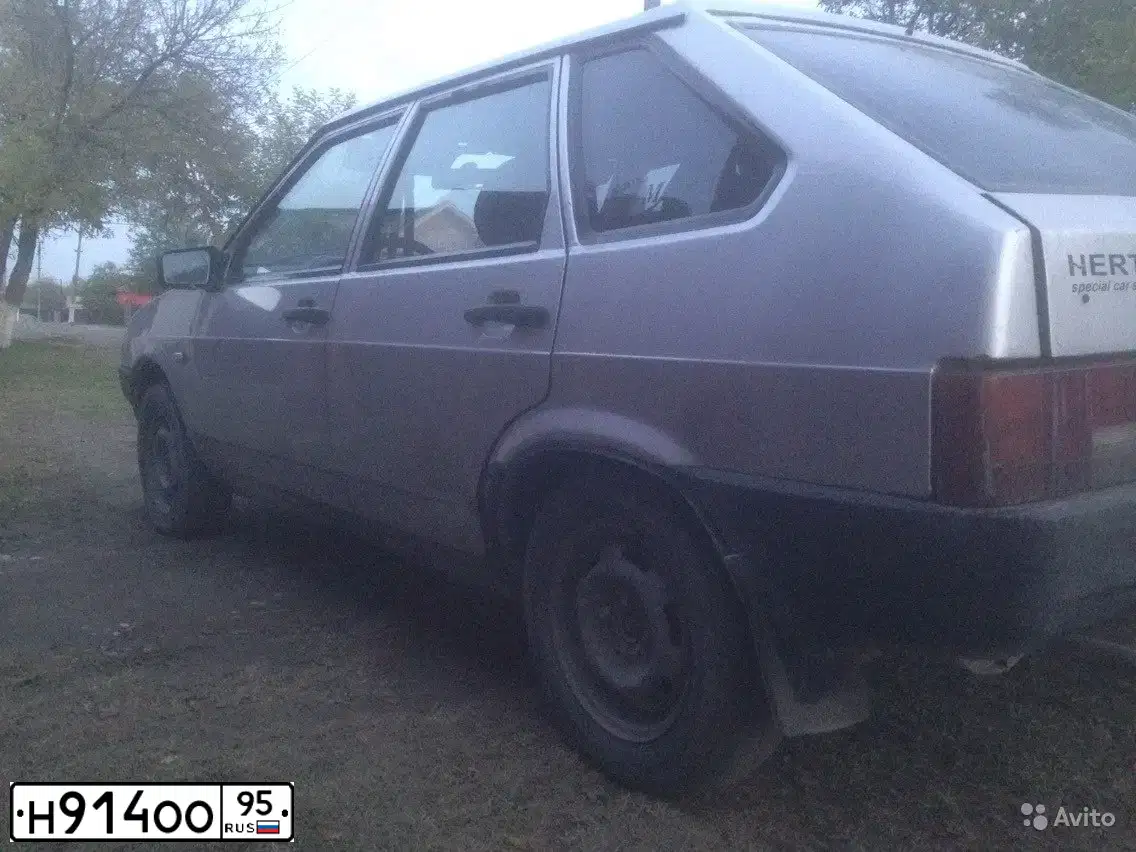 Фото автомобиля LADA 2109 SAMARA, 2005 — госномер Н914ОО95. Цвет: СЕРЕБРИСТЫЙ МЕТАЛЛИК