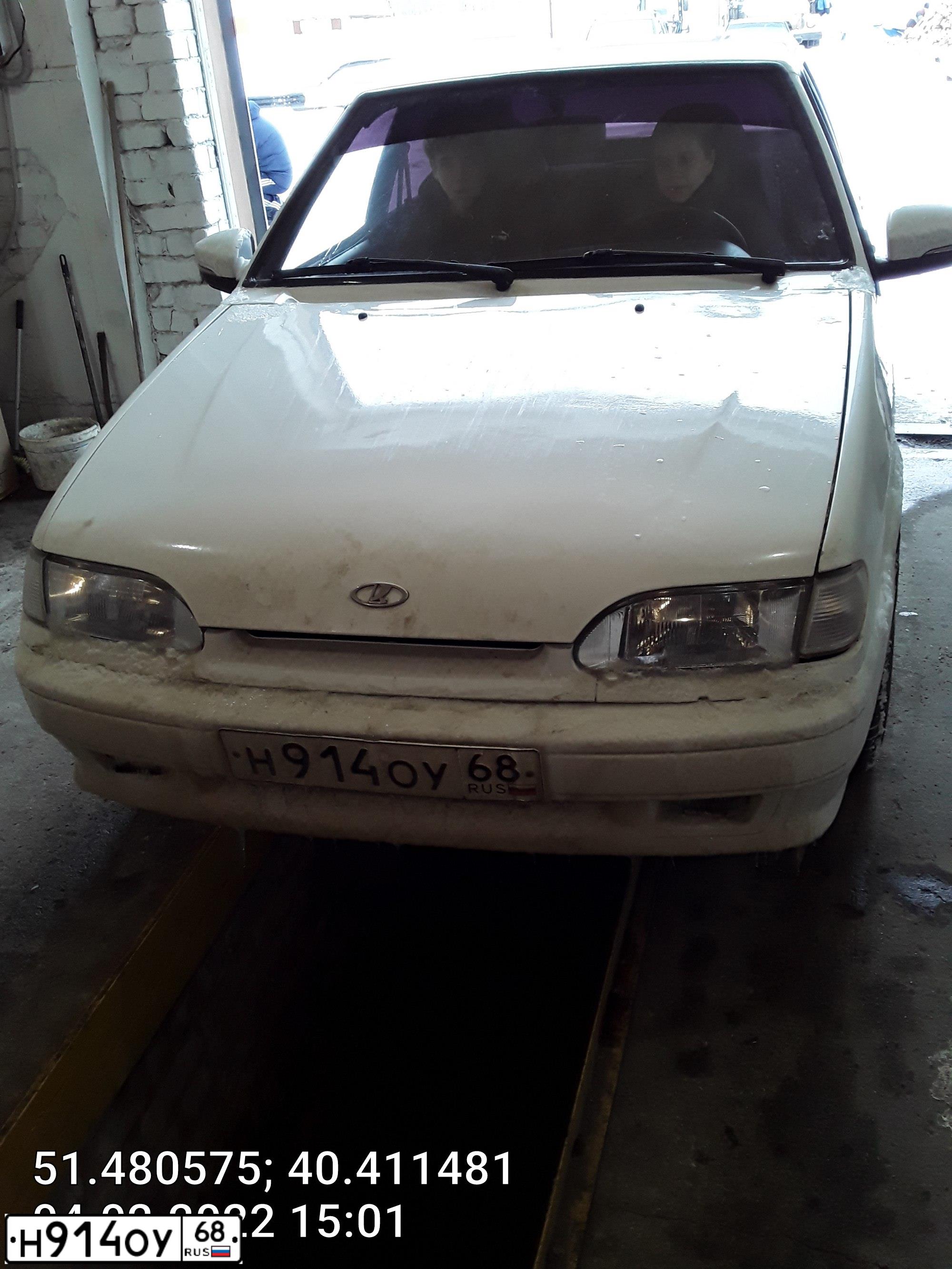 Фото автомобиля LADA 2114 SAMARA, 2010 — госномер В294ЕО136. Цвет: Белый