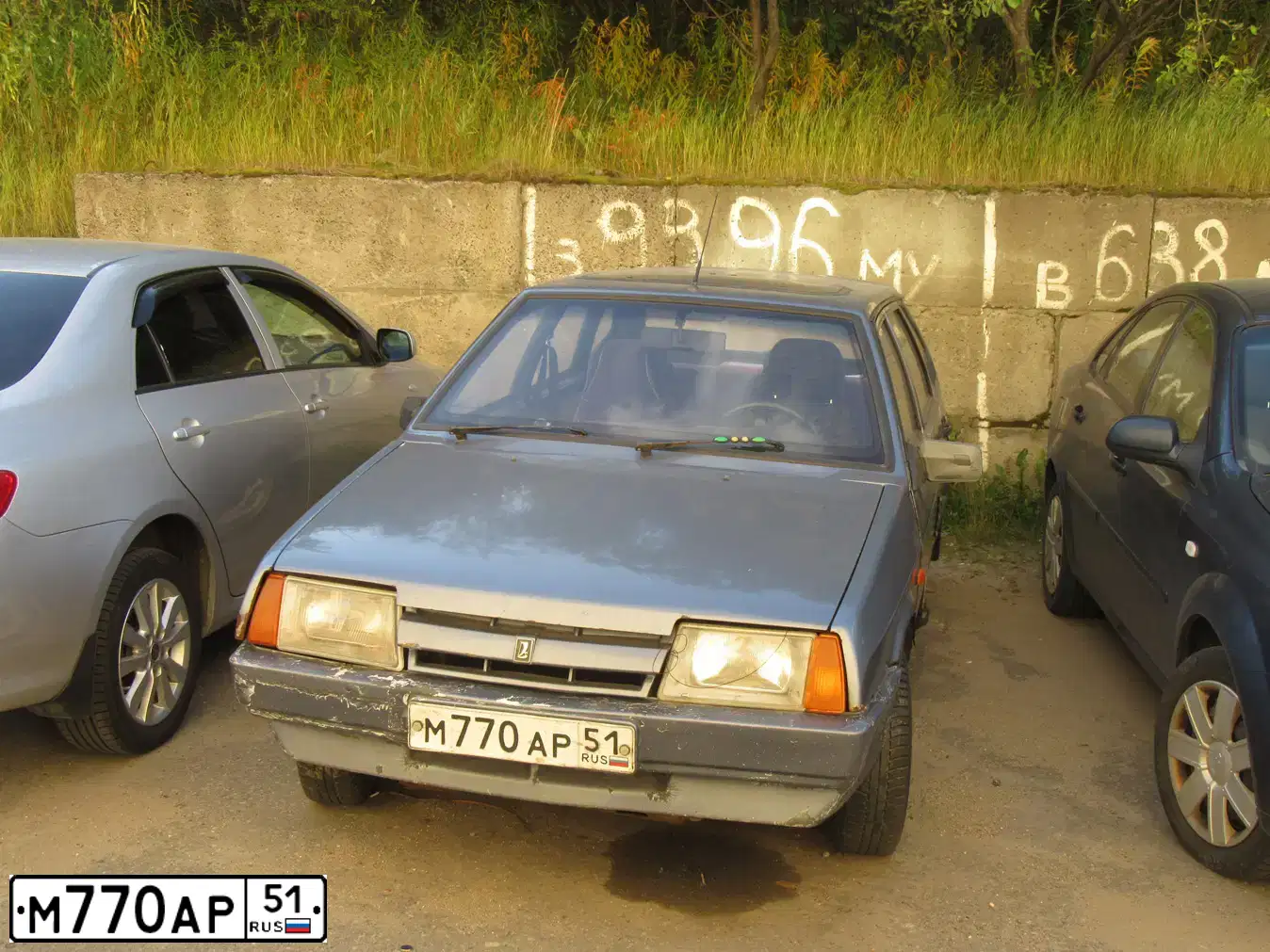 Фото автомобиля LADA 2109 SAMARA, 1990 — госномер М770АР51. Цвет: ГОЛУБОЙ