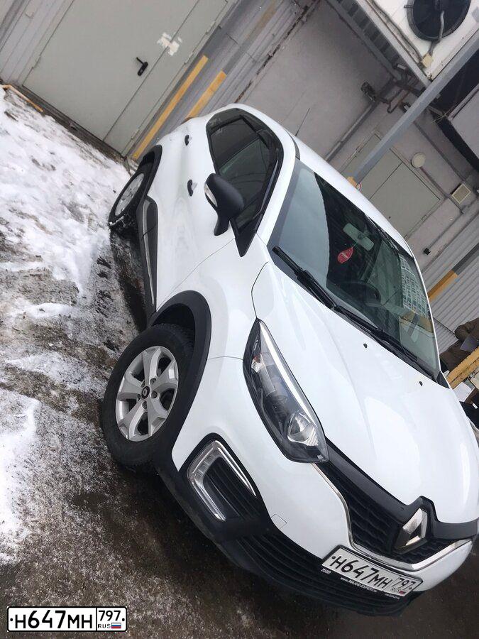 Фото автомобиля RENAULT KAPTUR, 2018 — госномер К198РМ790. Цвет: Белый