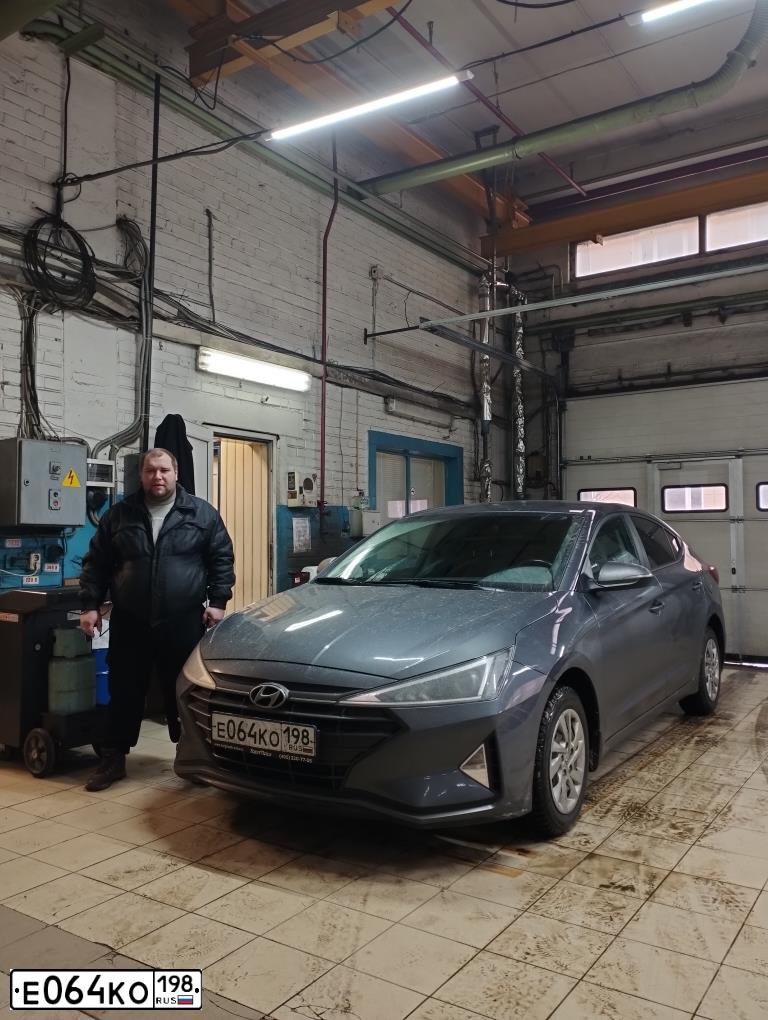Фото автомобиля HYUNDAI ELANTRA, 2019 — госномер Р719МЕ797. Цвет: ТЕМНО-СЕРЫЙ