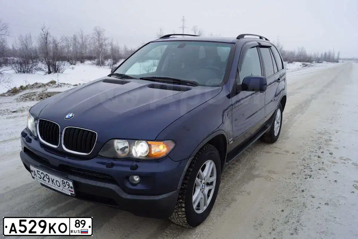 Фото автомобиля BMW X5, 2004 — госномер К115ТТ186. Цвет: СИНИЙ ПЕРЛ-ТЕМН-СИНИ