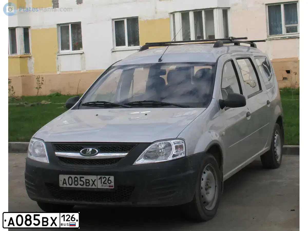 Фото автомобиля LADA LARGUS, 2014 — госномер В909НО65. Цвет: Серебристый