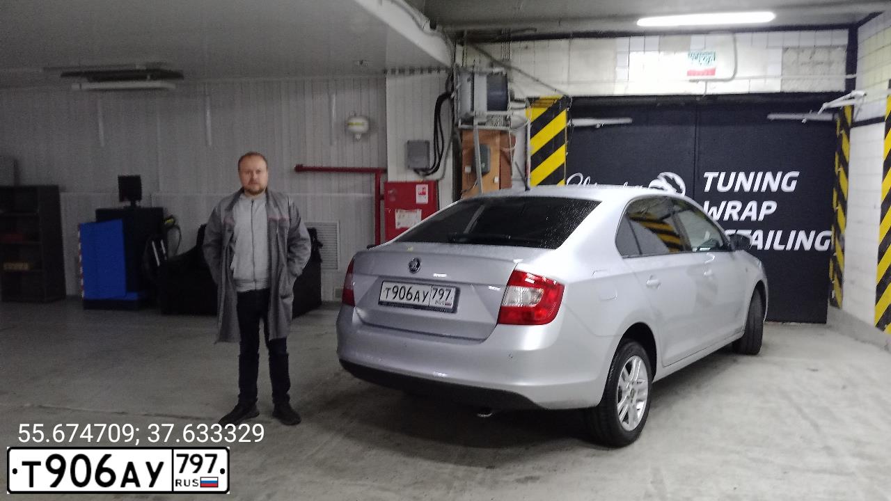 Фото автомобиля SKODA RAPID, 2015 — госномер О855МН797. Цвет: СЕРЕБРИСТЫЙ