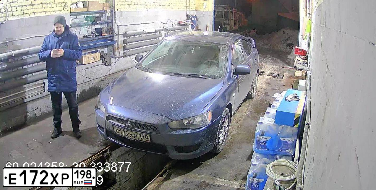 Фото автомобиля MITSUBISHI LANCER, 2008 — госномер К142РН147. Цвет: синий