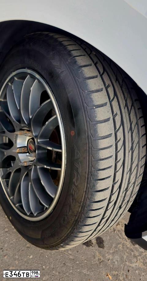 Фото автомобиля HYUNDAI IX35, 2012 — госномер А006ЕА180. Цвет: Белый