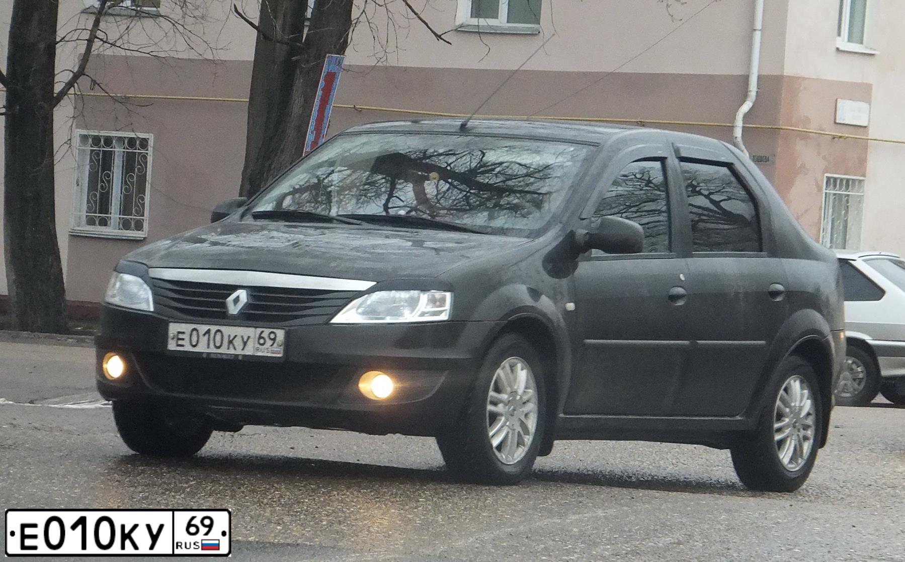 Фото автомобиля RENAULT LOGAN, 2011 — госномер С097СУ69. Цвет: ЧЕРНЫЙ
