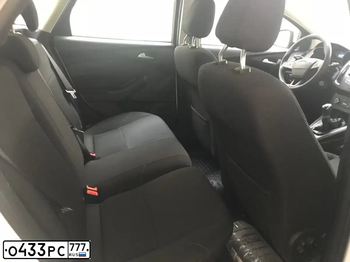 Фото автомобиля FORD D FOCUS, 2015 — госномер Е687ОВ126. Цвет: Белый