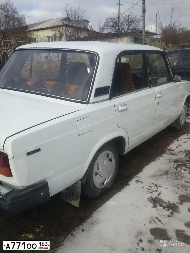 Фото автомобиля LADA 2107, 2003 — госномер К674ТЕ63. Цвет: ЯРКО-БЕЛЫЙ