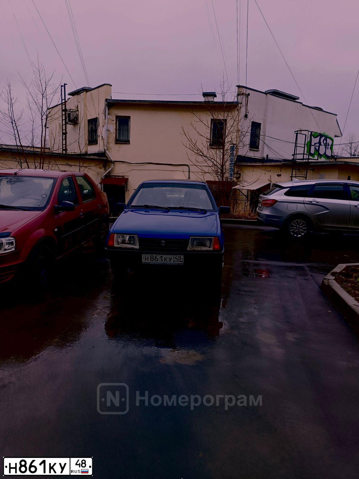 Фото автомобиля LADA 2109 SAMARA, 2002 — госномер Н861КУ48. Цвет: СЕРЕБ. ЯРКО-СИН