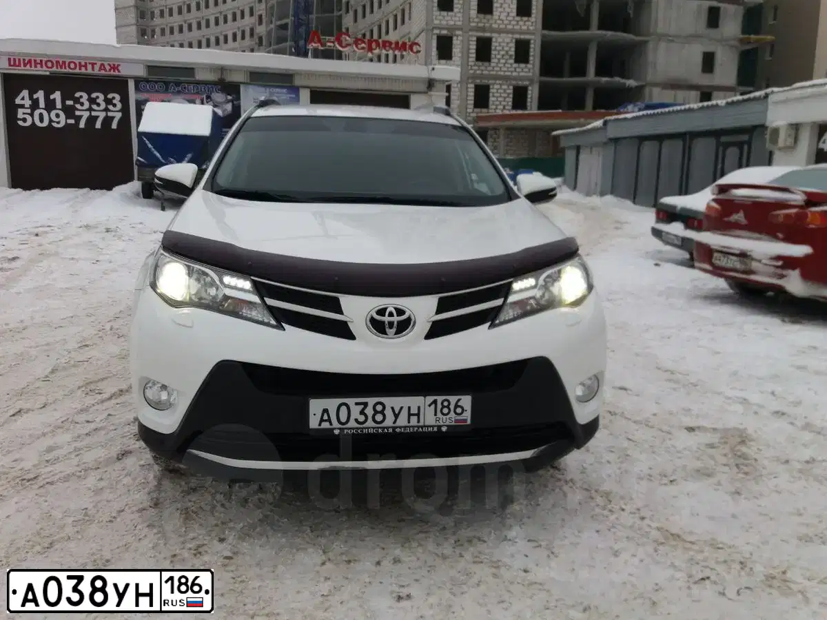 Фото автомобиля TOYOTA RAV4, 2013 — госномер К040УМ86. Цвет: Белый