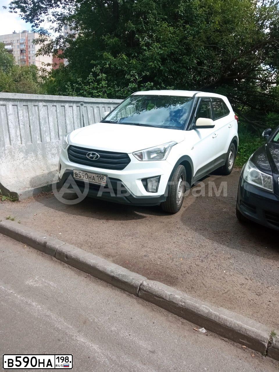 Фото автомобиля HYUNDAI CRETA, 2018 — госномер В590НА198. Цвет: БЕЛЫЙ