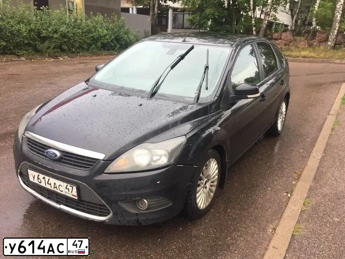 Фото автомобиля FORD FOCUS, 2008 — госномер У614АС47. Цвет: ЧЕРНЫЙ