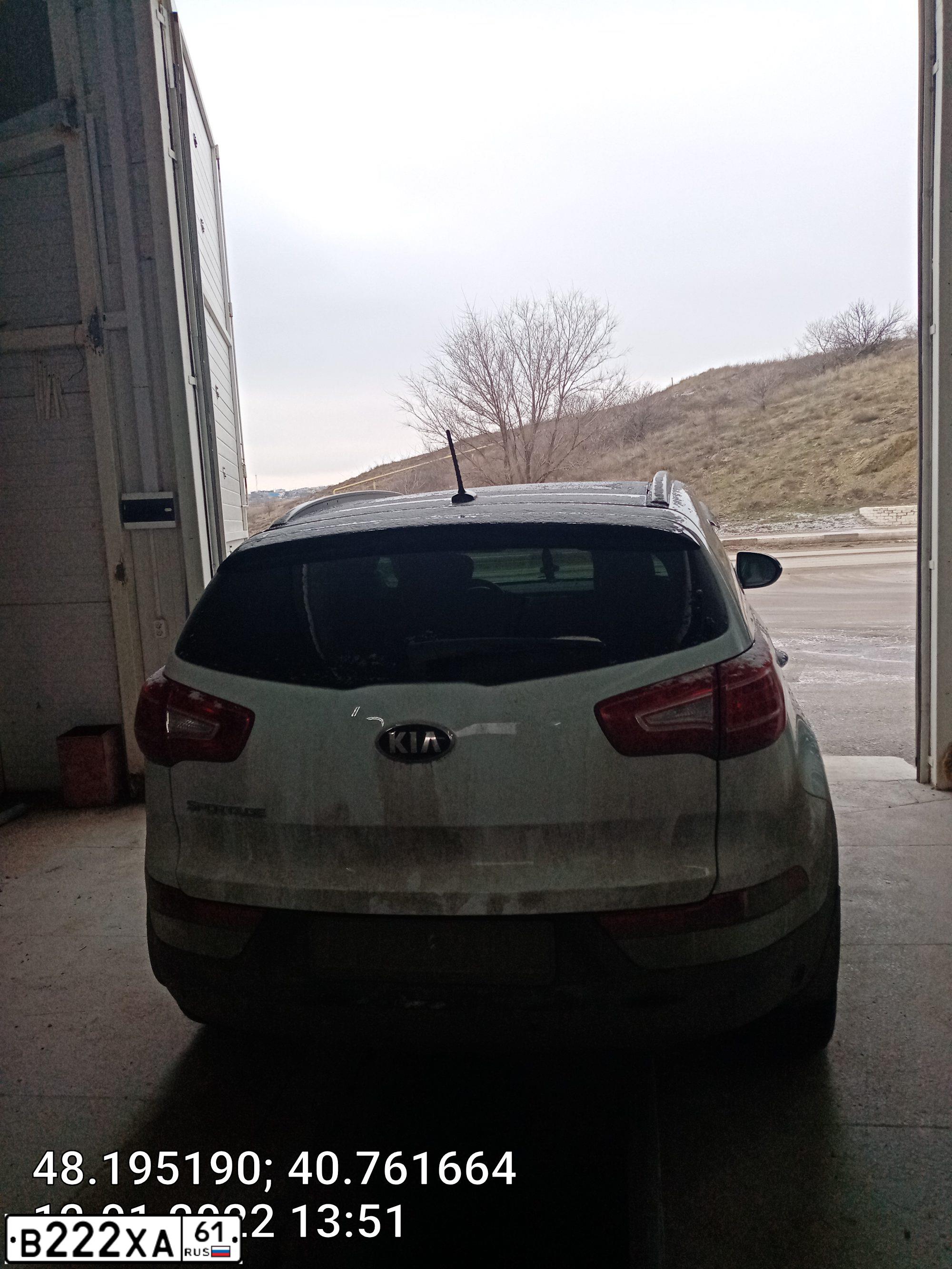 Фото автомобиля KIA SPORTAGE, 2014 — госномер В222ХА61. Цвет: Белый