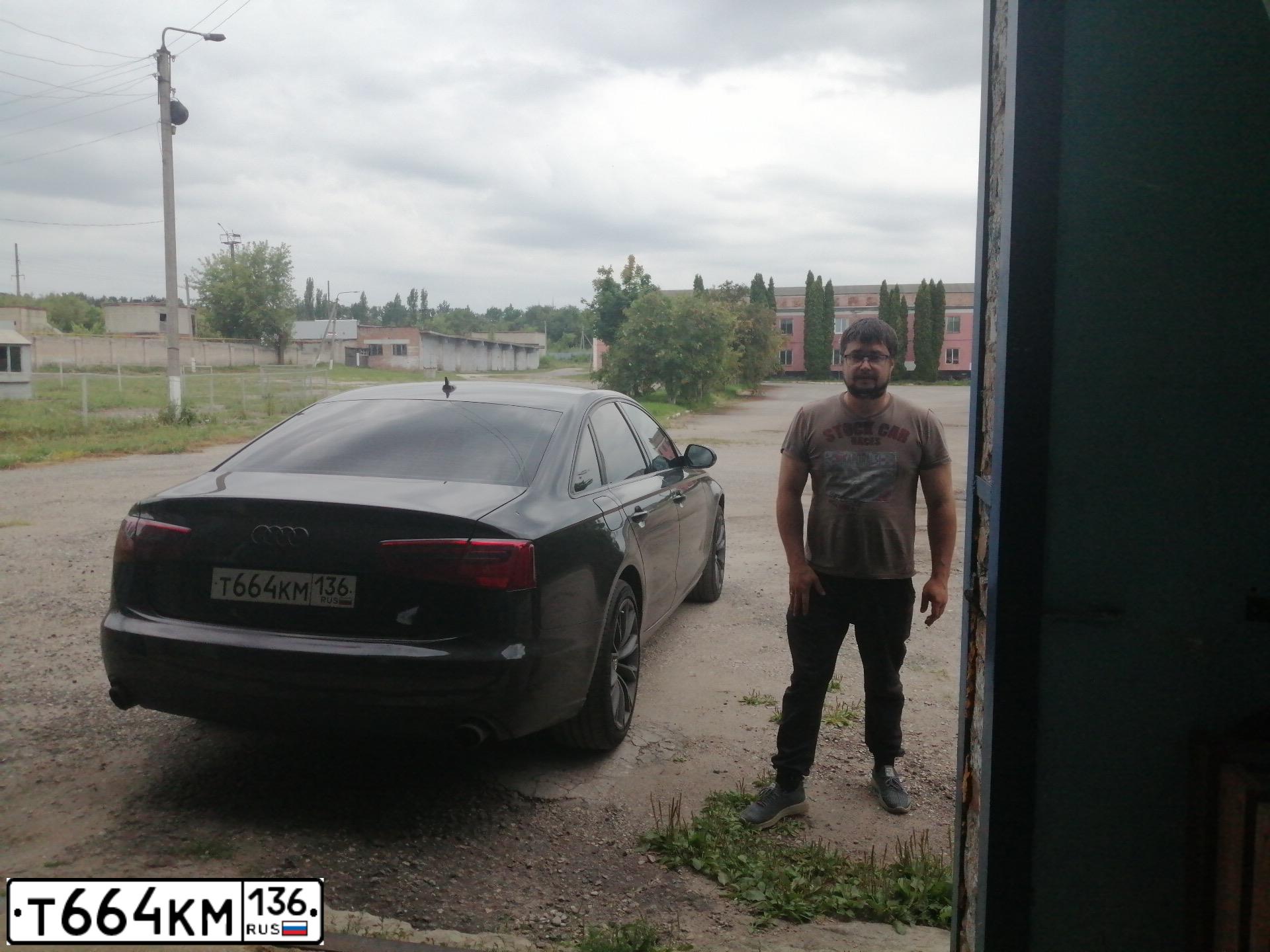 Фото автомобиля AUDI A6, 2014 — госномер У776МА48. Цвет: ТЕМНО-СЕРЫЙ
