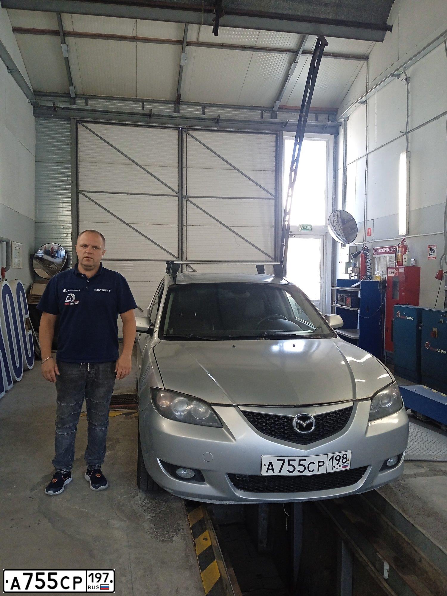 Фото автомобиля MAZDA 3, 2005 — госномер К906ВХ181. Цвет: Серебристый