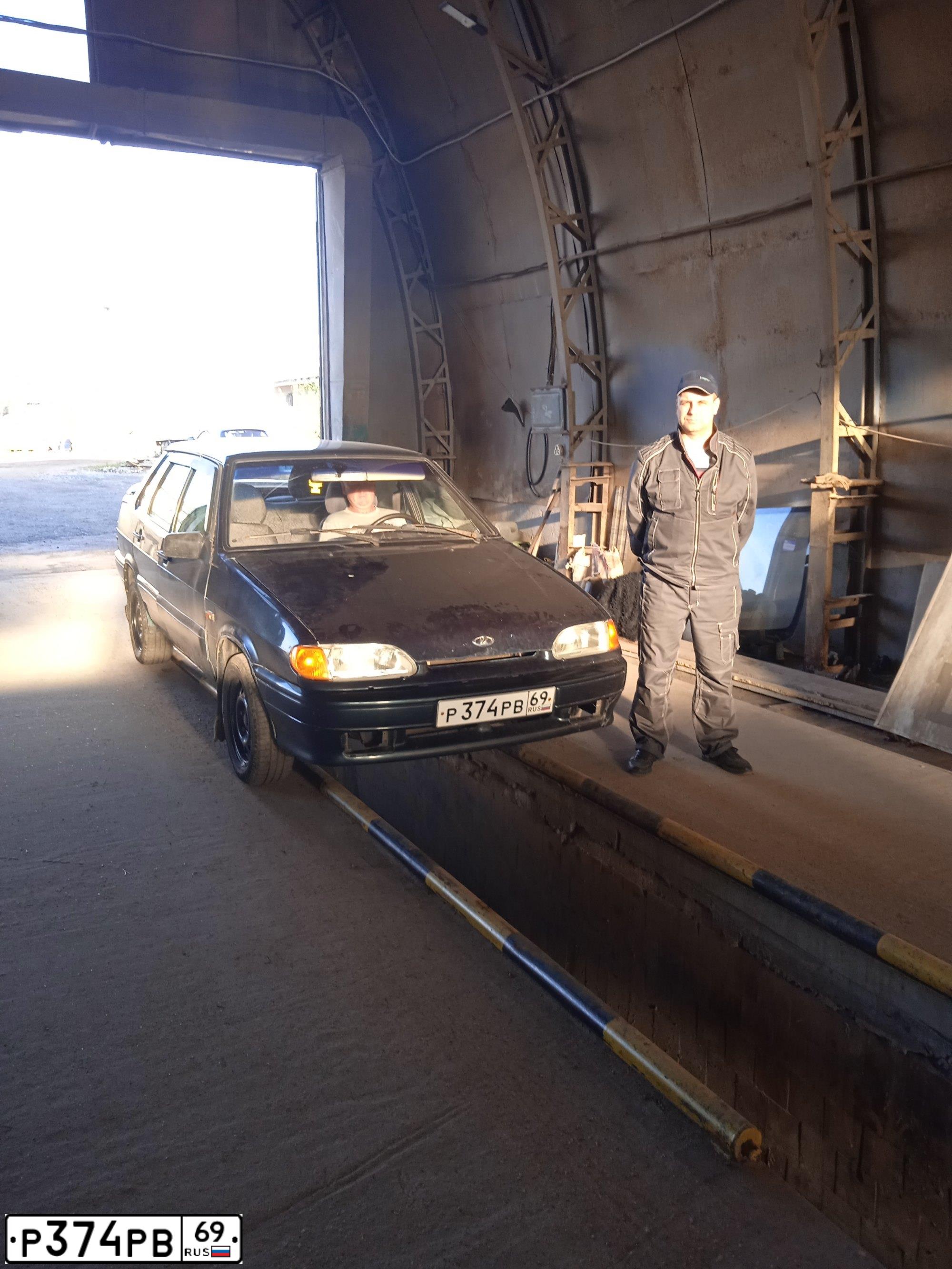 Фото автомобиля LADA 2115 SAMARA, 2007 — госномер Р773ТН69. Цвет: ТЕМНО-ЗЕЛЕНЫЙ