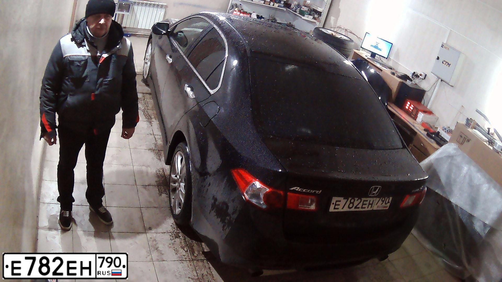 Фото автомобиля HONDA ACCORD, 2007 — госномер М222КВ44. Цвет: ЧЕРНЫЙ