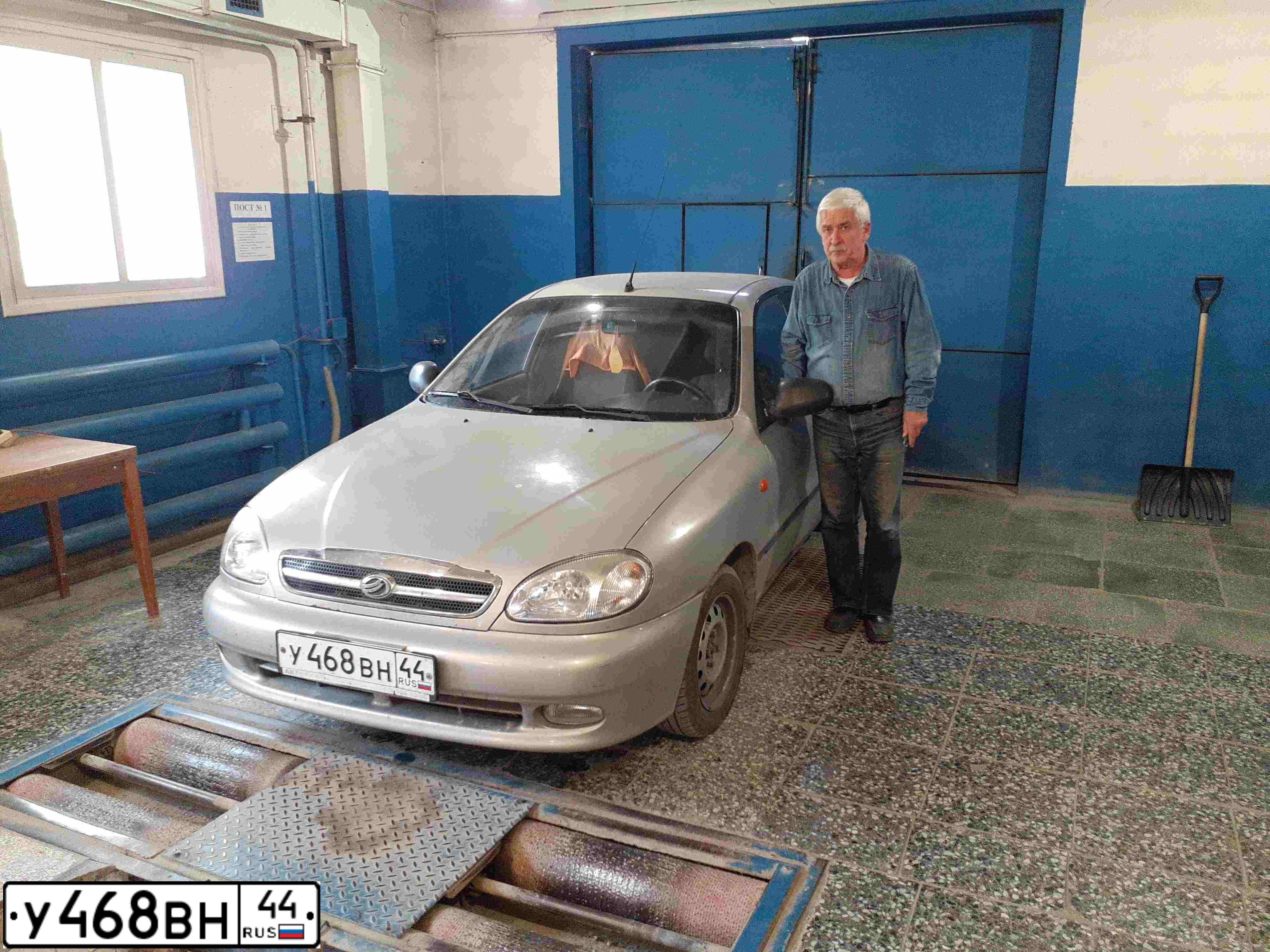 Фото автомобиля ЗАЗ SENS, 2009 — госномер Р349СА196. Цвет: СВЕТЛО-СЕРЫЙ