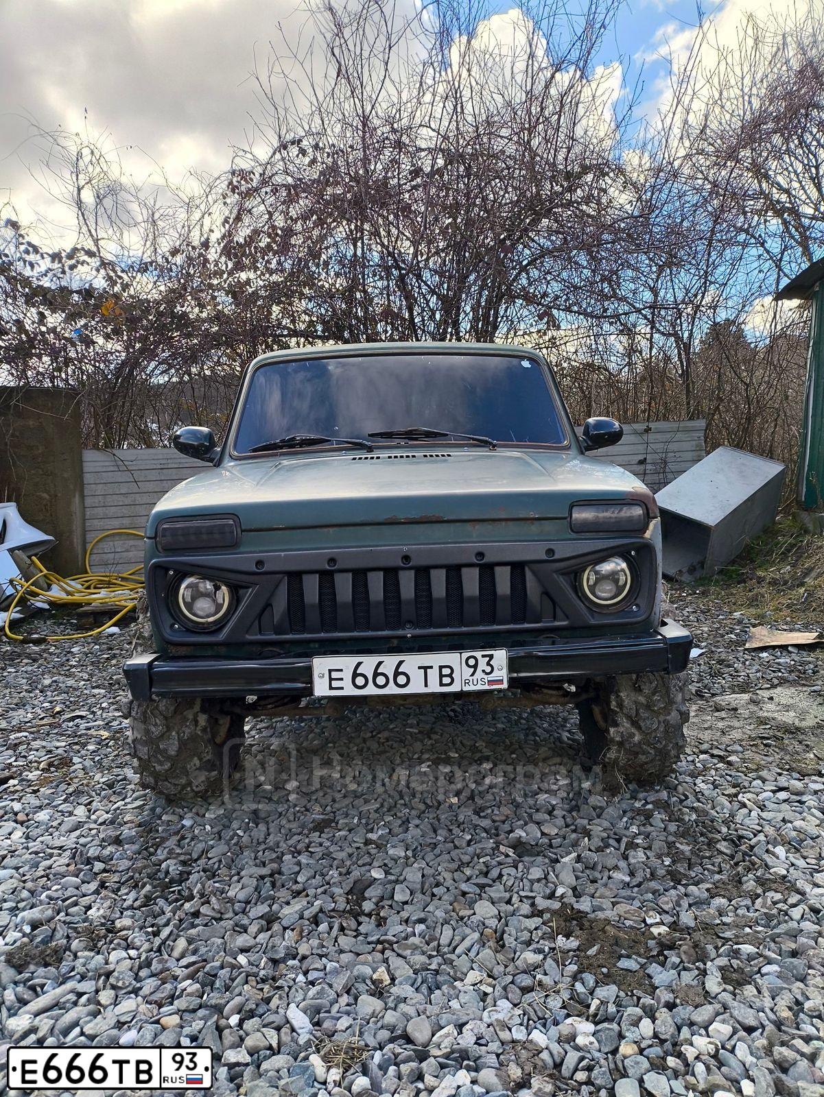 Фото автомобиля LADA 2109, 2005 — госномер М987УМ193. Цвет: СЕРЕБРИСТО-БЕЖЕВЫЙ