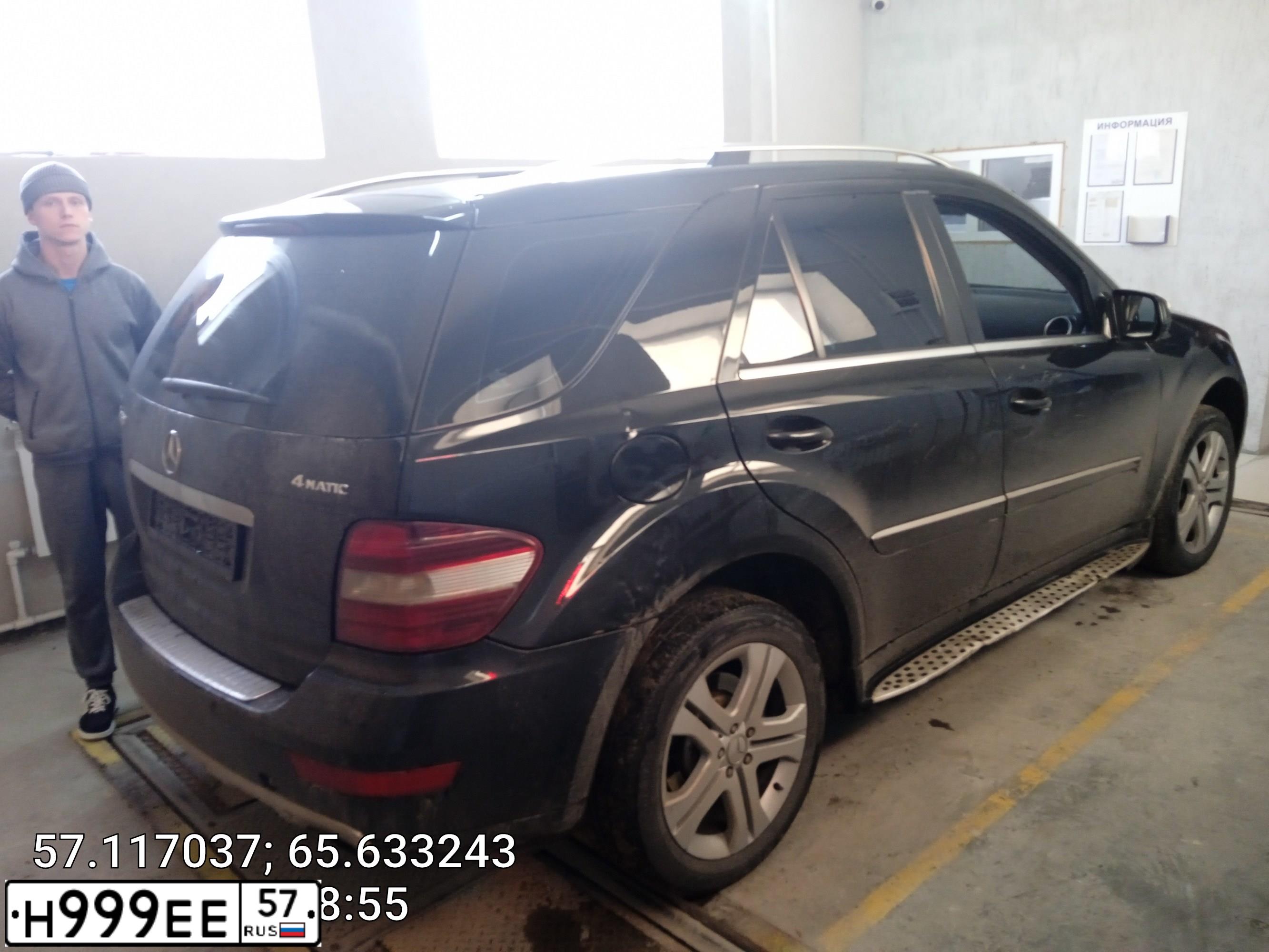 Фото автомобиля MITSUBISHI ENDEAVOR, 2003 — госномер Н999ЕЕ57. Цвет: ЧЕРНЫЙ