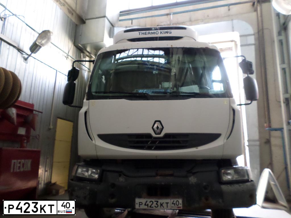Фото автомобиля RENAULT MIDLUM, 2010 — госномер Р423КТ40. Цвет: Белый