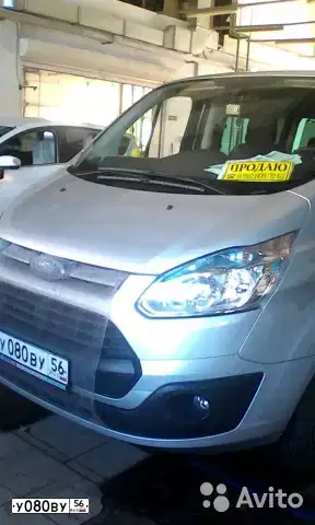 Фото автомобиля FORD TOURNEO CUSTOM, 2013 — госномер Х398СМ56. Цвет: Серый