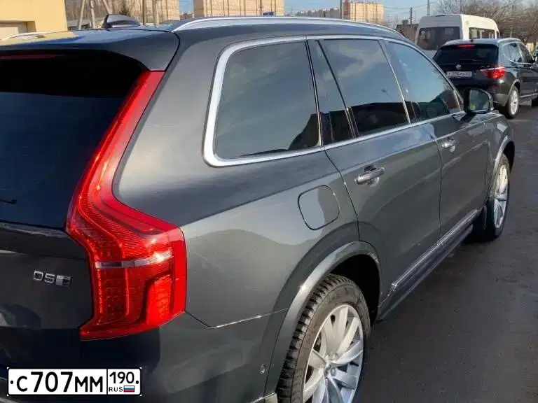 Фото автомобиля VOLVO XC90, 2015 — госномер В267ТВ799. Цвет: СЕРЫЙ ТЕМНЫЙ