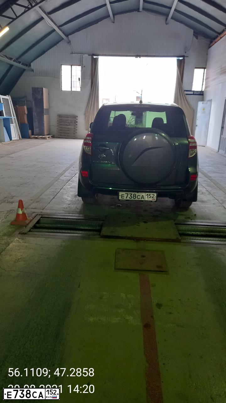 Фото автомобиля TOYOTA RAV4, 2011 — госномер Е738СА152. Цвет: Серый