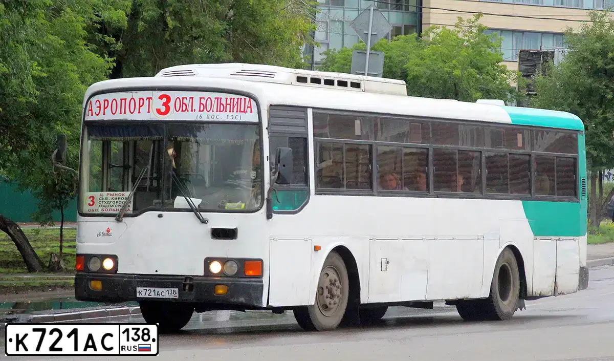 Фото автомобиля HYUNDAI AERO, 1999 — госномер К721АС138. Цвет: БЕЛЫЙ|ЗЕЛЕНЫЙ