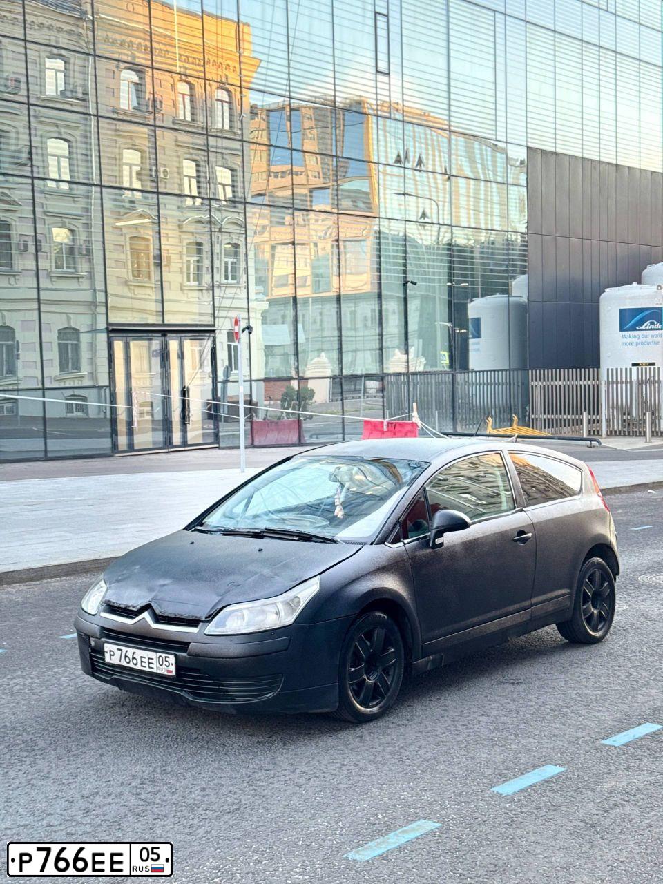 Фото автомобиля CITROEN C4, 2006 — госномер Р766ЕЕ05. Цвет: ЧЕРНЫЙ