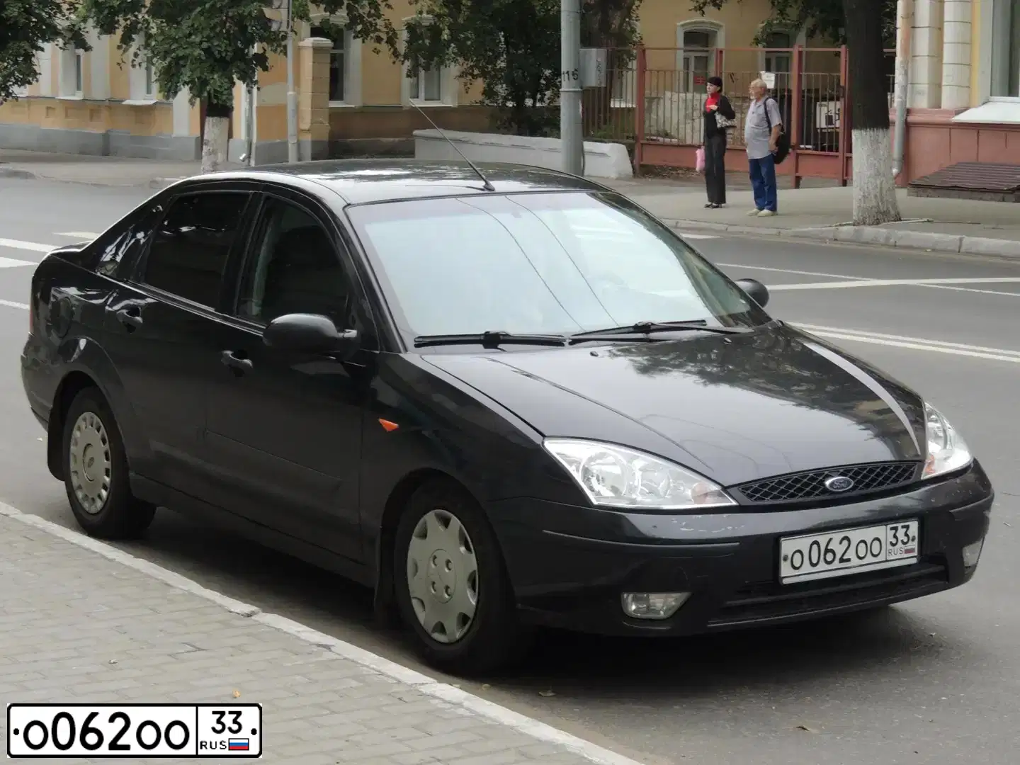 Фото автомобиля GAZ 3102 WOLGA, 2000 — госномер О062ОО33. Цвет: БЕЛЫЙ