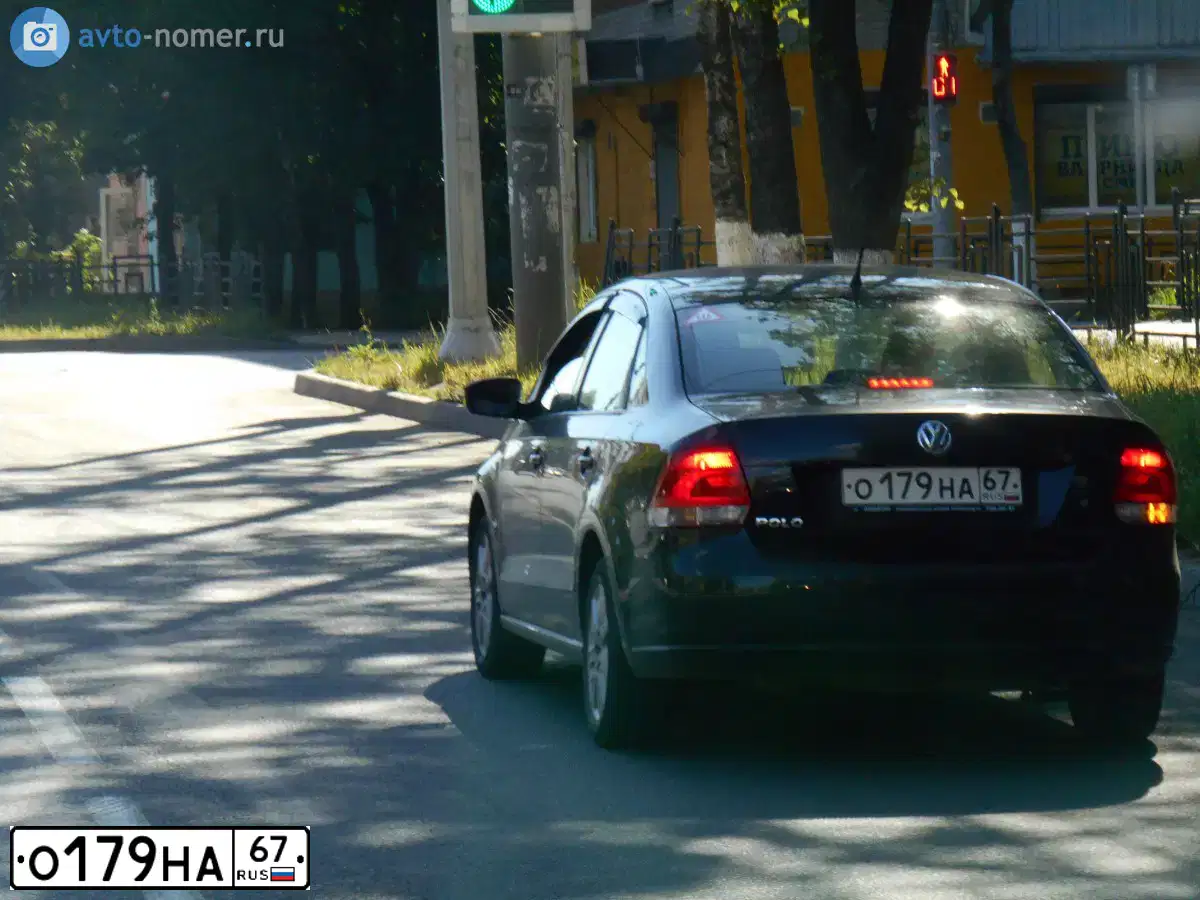 Фото автомобиля VOLKSWAGEN POLO, 2011 — госномер О179НА67